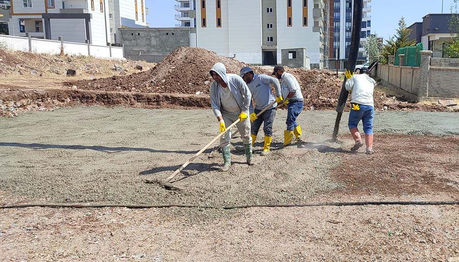 📍Siverek'te yapımına başlandı!

🕌 Yeni hafızlık Kur’an kursunun temeli atıldı - sivereksonhaber.com/48631/siverekt…

#şanlıurfa #siverek <a href="/UrfaValiligi/">T.C. ŞANLIURFA VALİLİĞİ</a> <a href="/siverekkaymakam/">SİVEREK KAYMAKAMLIĞI</a> <a href="/DiyanetVakfi/">Türkiye Diyanet Vakfı</a>