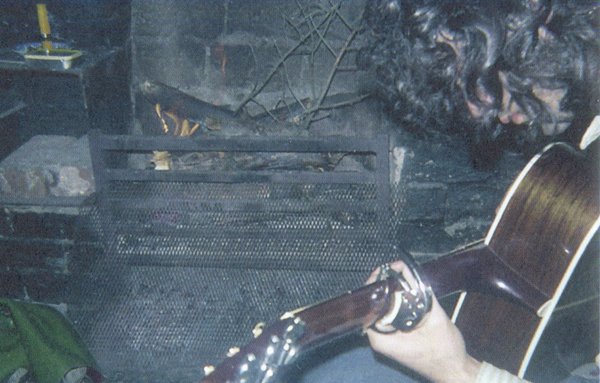 acervozeppelin's tweet photo. bron-yr-aur, 1970 https://t.co/oz2fzDKADb