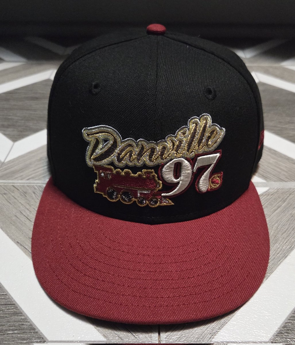 kelabration's tweet image. Today's franchise collection #capoftheday is @PelicansBasebal, for whom I don't yet have a cap. They began as the Durham Bulls in 1980, but left when AAA ball came to town. They played as the Danville 96s in 1998 before moving to Myrtle Beach in 1999. #HatTwitter