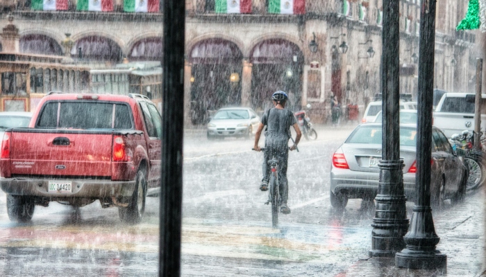 💧🏠 Prevenir inundaciones y aprovechar la lluvia es posible.

El Dr. Víctor Arvizu, académico de <a href="/ArqIBERO/">Arquitectura IBERO</a>, explica cómo lograrlo con diseño inteligente y sustentable. 🌿

🔗 acortar.link/2wjRCT