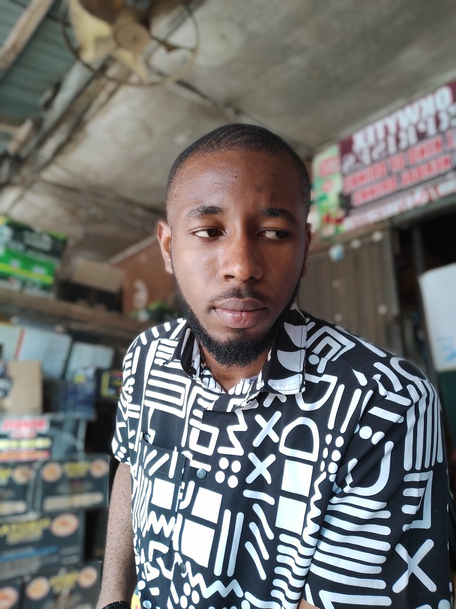 Nna__Emeka's tweet photo. “Vibes in full swing! ☀️ #DayStyle #Chill” https://t.co/jIr7hYLMOC