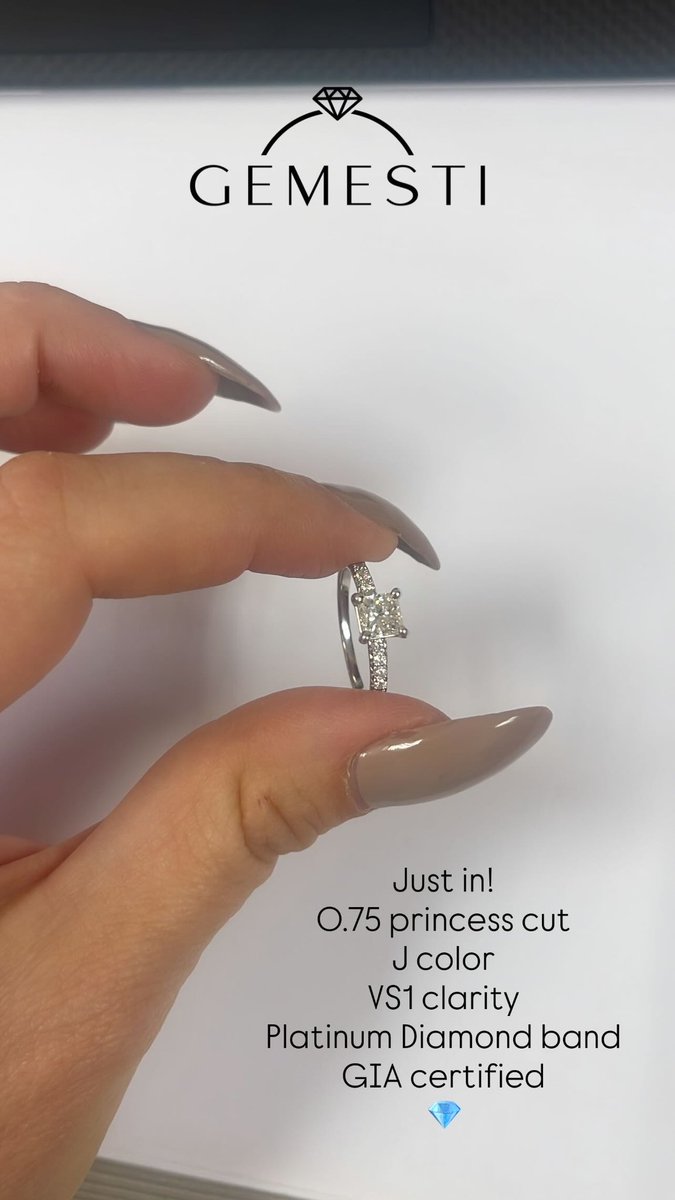 gemesti's tweet photo. ✨ Your Old Diamond Rings - Our Forever Treasures 💎 #Gemesti #Jewelry #Diamonds #Luxury #Gold #FineJewelry #Investment #Gems #Gemstone #DiamondLife #JewelryLovers #LuxuryLife #GoldJewelry #EstateJewelry #JewelryDesign https://t.co/pHV1y9VKrY