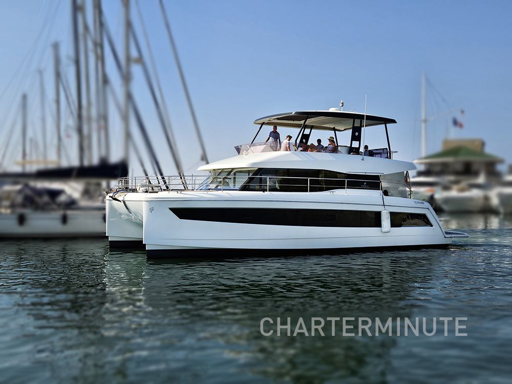 Charterminute's tweet photo. AUGUST 2025 | ANTIBES AREA ALL INCLUSIVE BOAT RENTAL PACKAGE on power cat for 12 guests at EUR 4,200 : 8h. boat rental, fuel for a local trip to the Lerins Islands and cap d'Antibes area, French VAT at 20%, qualified skipper, towels, soft drinks.
#cannes #boatparty #boatlife https://t.co/D3303OJbWm