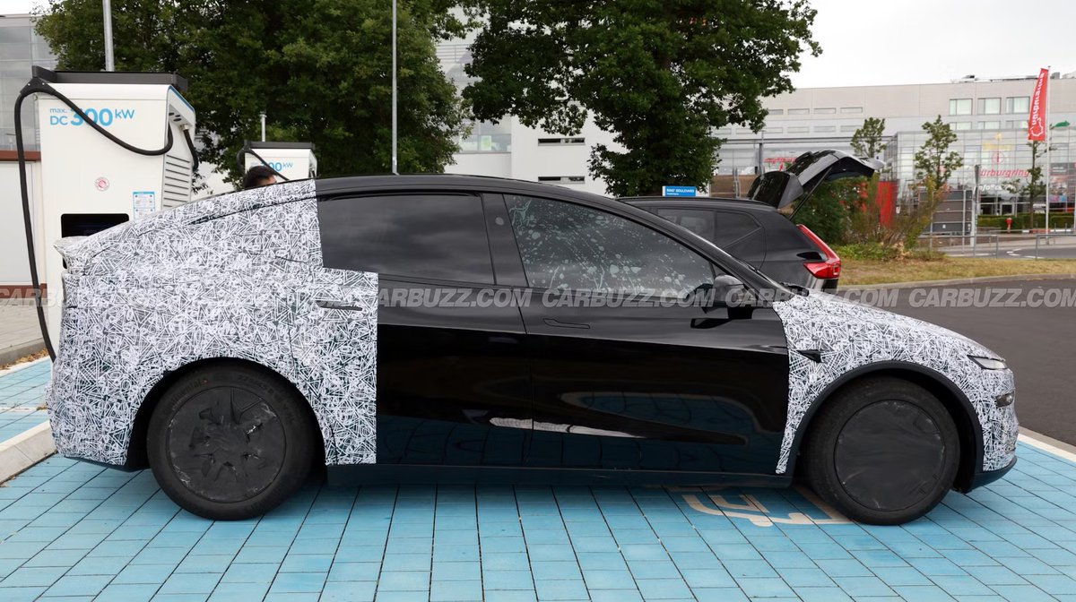 NEWS: The new Model Y L that Tesla China said is coming in Q4 was spotted on public roads at the Nürburgring in Germany. It's about 7" (18cm) longer than the current Model Y.

This model is going to do very well.