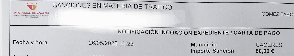 Casi 1/2 hora en Correos para recoger una multa. Para cobrarnos, el sistema funciona como un reloj; los servicios públicos, ya si eso...#ciudadaNOsúbdito