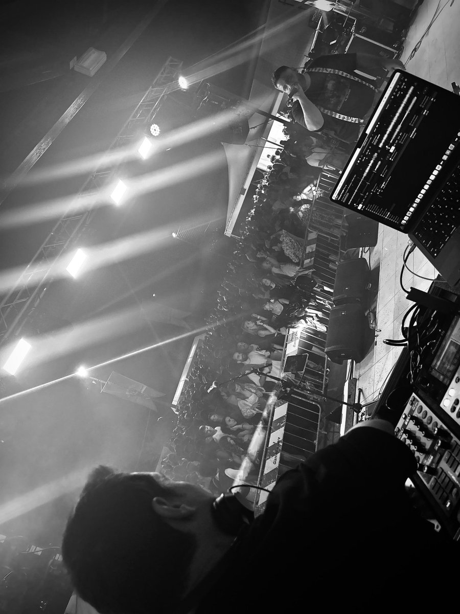 Momo Deejay tweet media