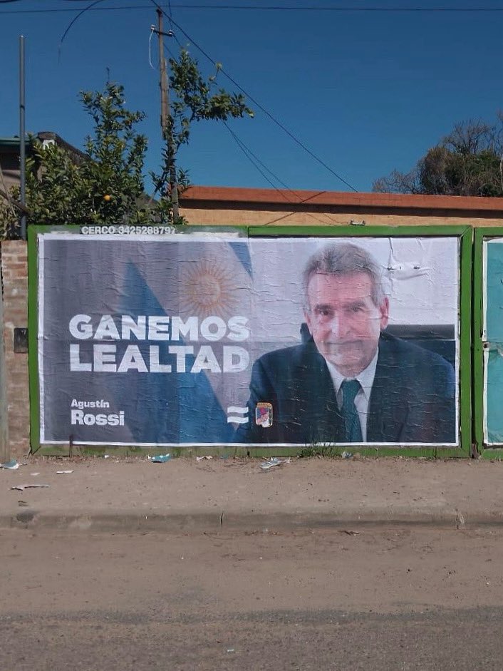 🔸 La lealtad no es moda, es bandera. Para enfrentar a Milei se necesita cabeza, coraje y corazón todos los días. Con Rossi, la lealtad es nuestra fuerza. 

#GanarConLoNuestro #FuerteAlMedio