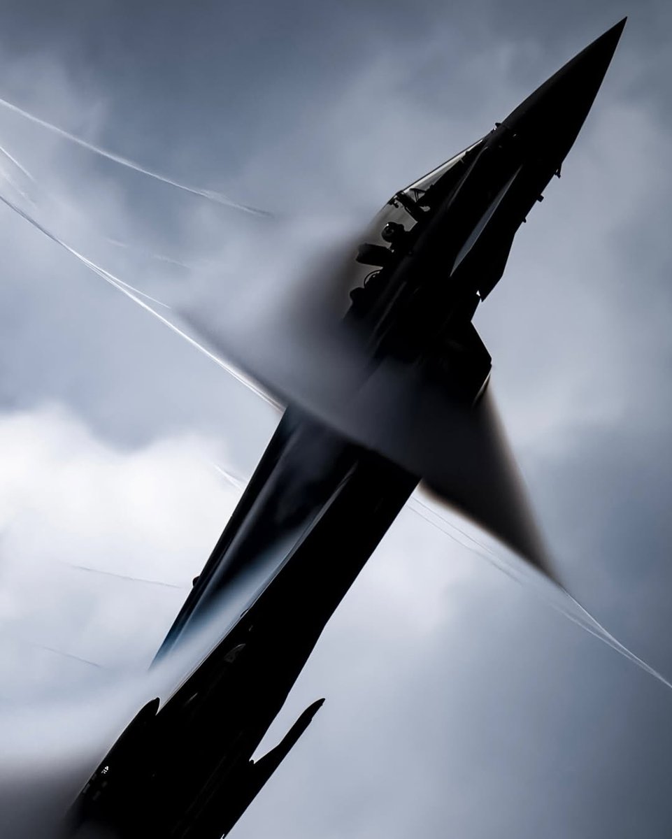 Combat Learjet tweet media