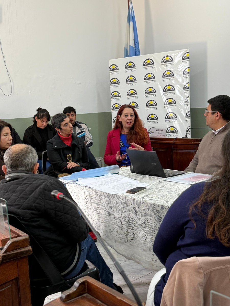 Recibimos a docentes de la Escuela Polivalente de Artes y capacitadoras del Proyecto Binacional de Danzas

En la mañana de hoy, los concejales Baigorria y Moisés, junto al resto del cuerpo deliberativo del Concejo Deliberante de la Ciudad de San Pedro de Jujuy,...

🧵Hilo👇