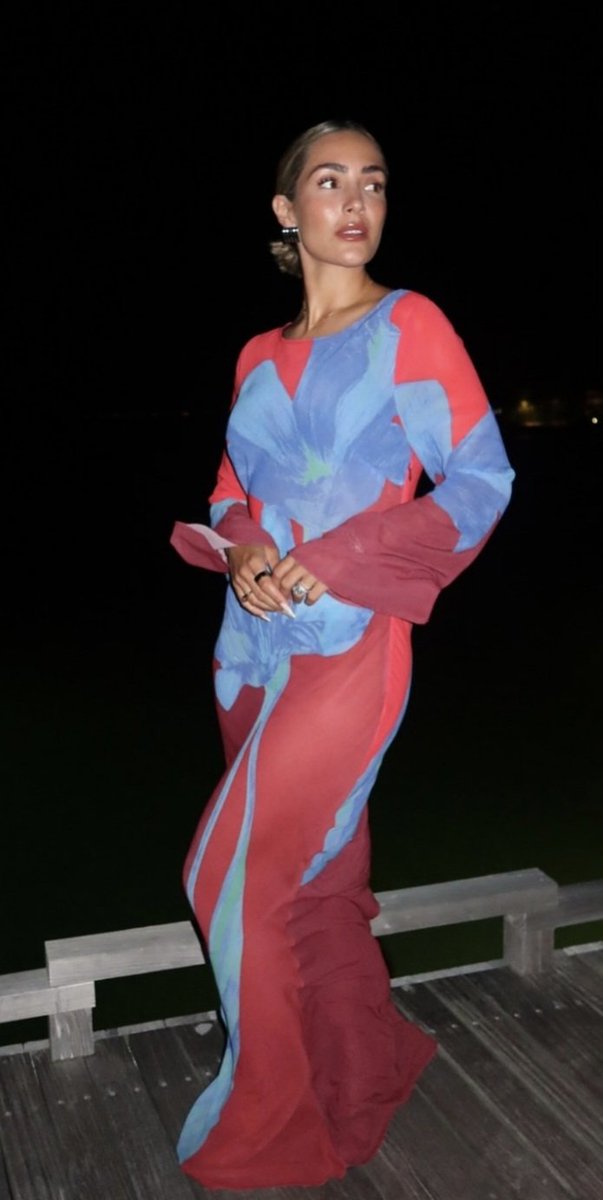 Frankie Bridge fashion goddess 
#sexy frankie