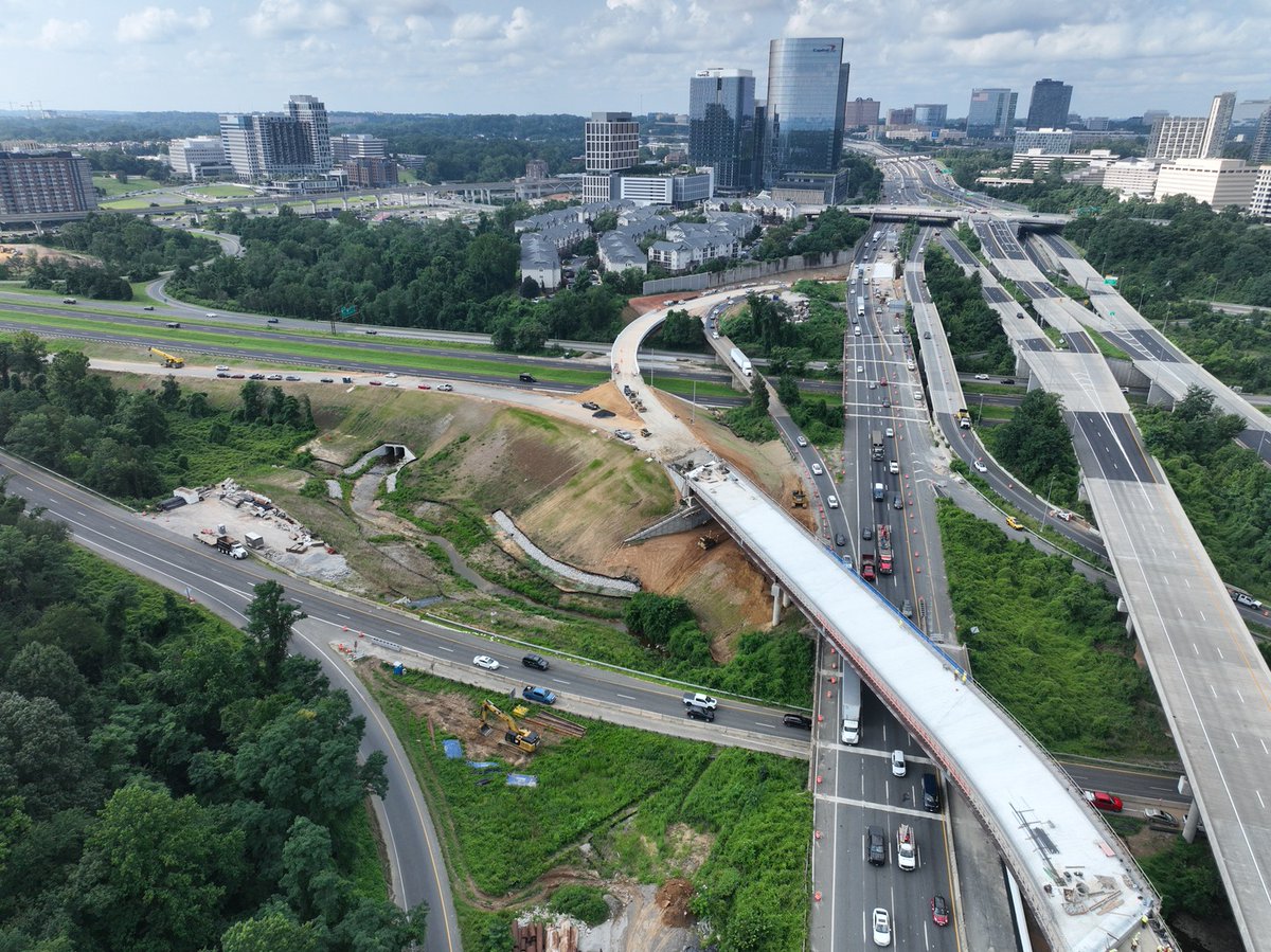 The Shirley team has shifted into high gear, paving the way for the 495 NEXT project in Virginia! 🛣️

Crews recently completed concrete deck placements for the future access ramp from the Dulles Toll Road to the 495 northbound Express Lanes in McLean, Virginia. This involved