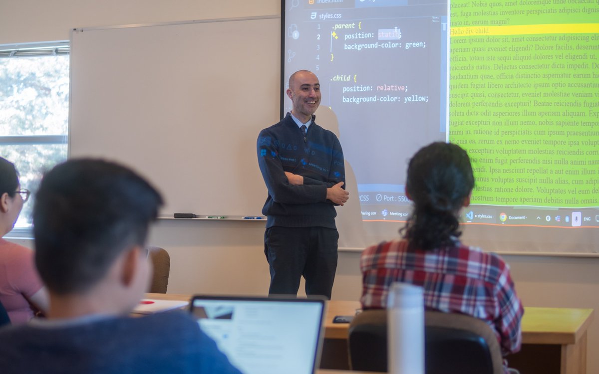miu_mscs's tweet image. Professor Asaad Saad, Director of the MS in CS (#ComPro) program at #MIU, has over 12 years of industry experience. He has been teaching at MIU since 2015.
In this picture, he is interacting with students while teaching the Introduction to Web Application Programming course.