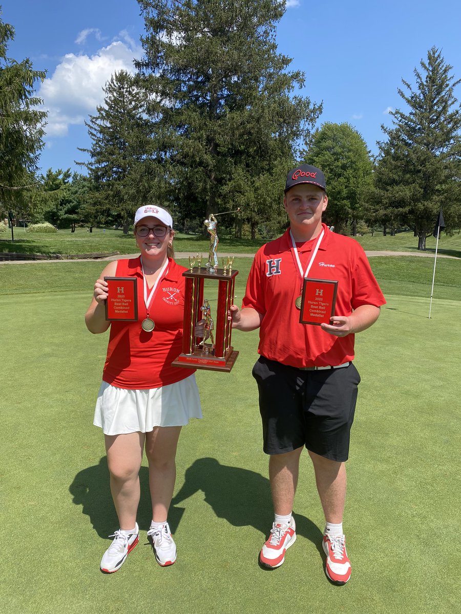 🏆 Huron Invite Winners
⛳️ Congratulations Boys and Girls 
✅ Winning score of 330
🏅Medalist: Grant and Ashtyn