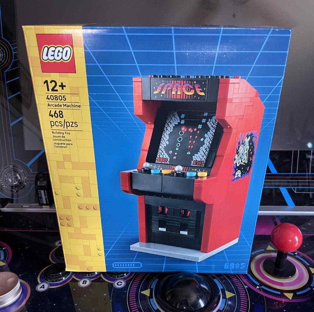 PDubsArcadeLoft's tweet photo. Lego Arcade has arrived! LOL
#Lego #Arcade #LegoArcade #LegoArcadeMachine https://t.co/tpA5O9MGnI