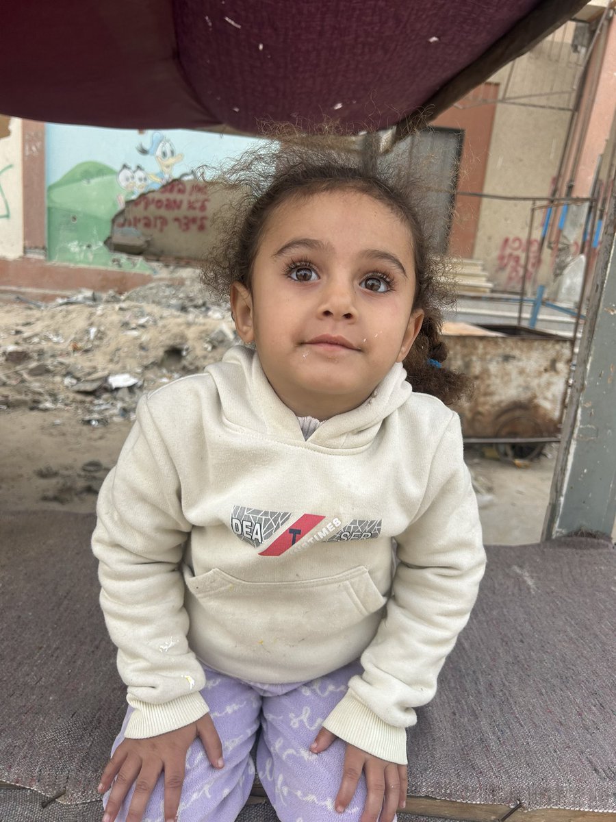 Please don’t scroll past
Rahaf needs food
Rahaf needs food
Rahaf needs food

Please don’t ignore this call. Rahaf is hungry, and she deserves to live

Humanity is gone today. We begin surviving on water and salt

If you see this reply with a dot .

gofund.me/db117389