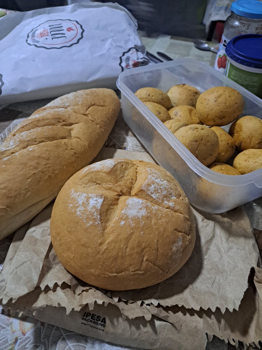yammiexchacco's tweet photo. mi hermana empezó curso de panadería y MIREN!!!! https://t.co/ggnGjIXRn9