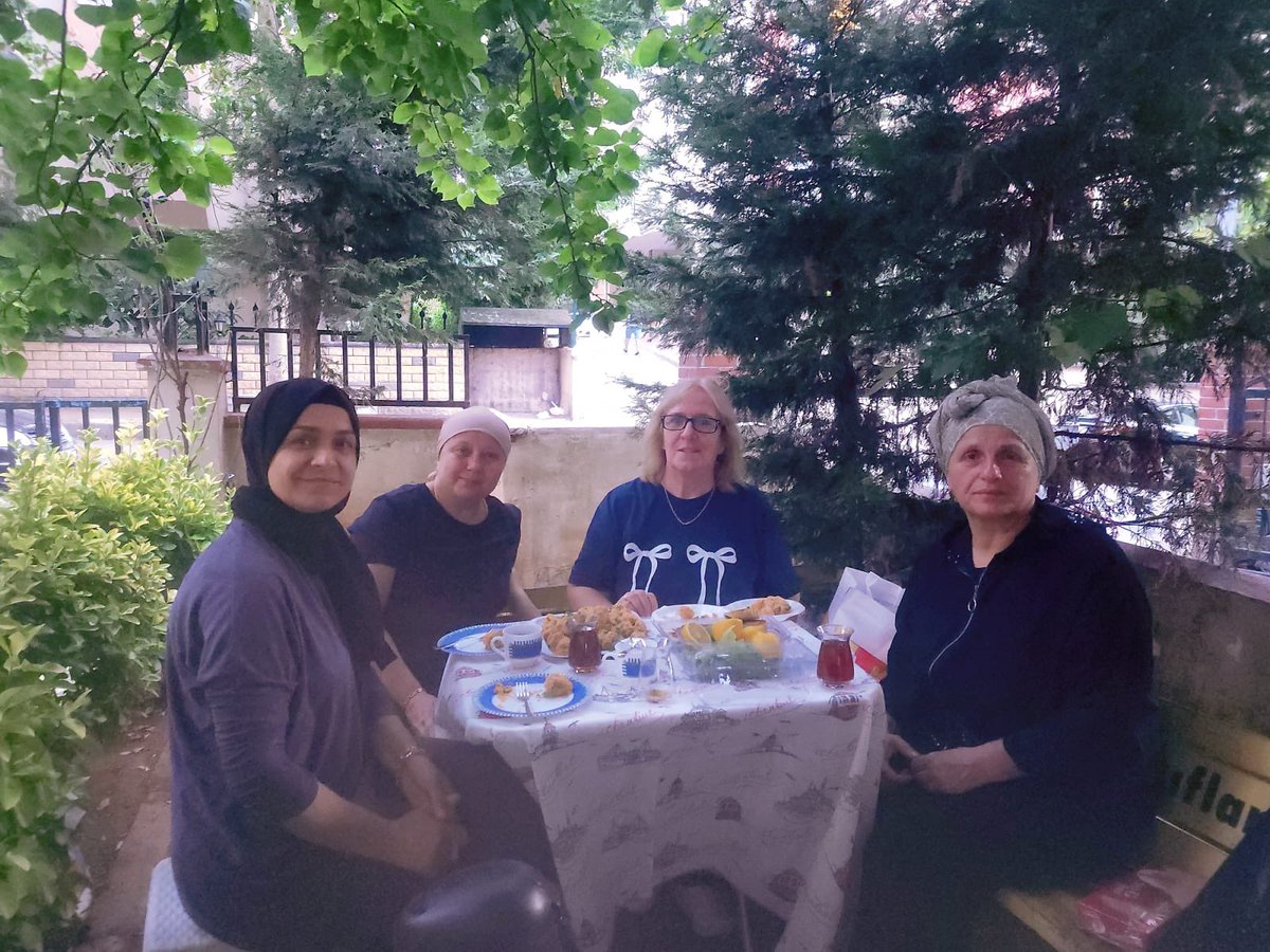 akkadinkadikoy's tweet photo. AK Parti Kadıköy Sahrayıcedit mahalle Başkanları toplantısı yapılmıştır. https://t.co/FFnmC8EpIU