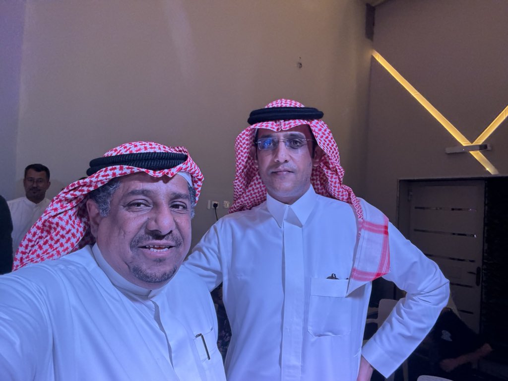 ssaliss2007's tweet photo. تشرفت بحضور عرض مسرحية الأطفال (الروبولكس ) التي نظمتها جمعية الثقافة والفنون بالباحة وأمانة منطقة الباحة ضمن فعاليات صيف الباحة٢٠٢٥  
#صيف_الباحة 
#مسرح_الطفل_مستقبل_المسرح_السعودي https://t.co/0WS0YOVP2r