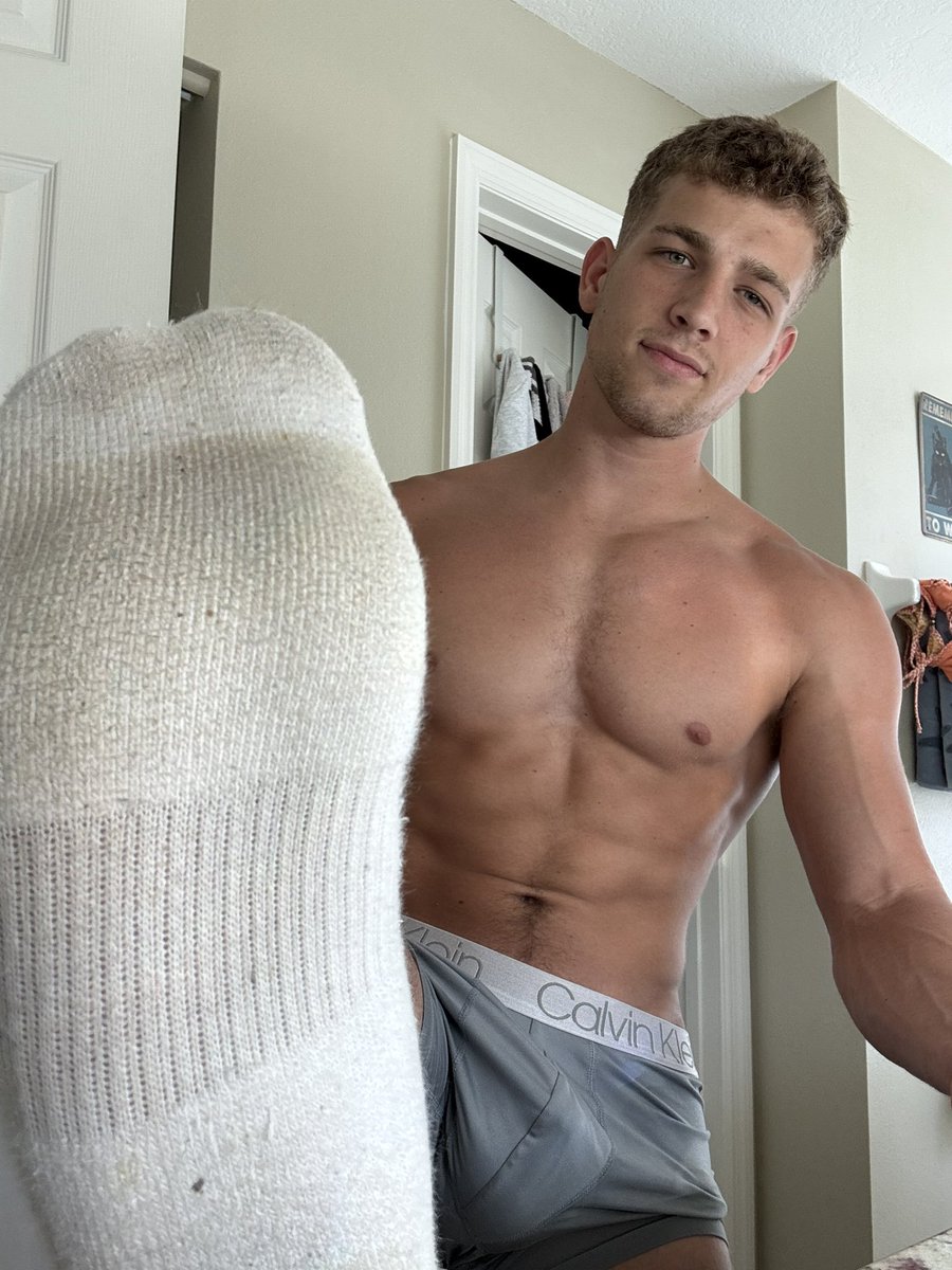 alphaRa0's tweet photo. Would you prefer my sweaty sock or bare foot on your face. https://t.co/t6M7Scw6lT