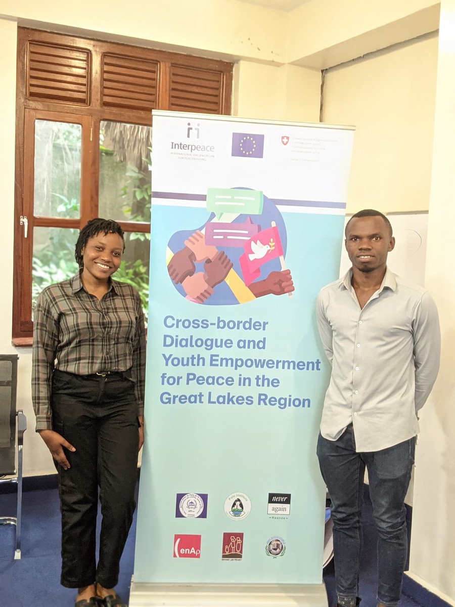 UbuzimaHub's tweet photo. “We need to embrace self-care, Our Mental well-being is crucial,” key takeaway from #CrossBorderDialogue for Peace, organized by @visionjeunesse2 #Peacefellow program Thanks for mentoring our reps. We committed to advocating for youth-led mental health solutions @Interpeace_Org https://t.co/2ZDE3YoLbi