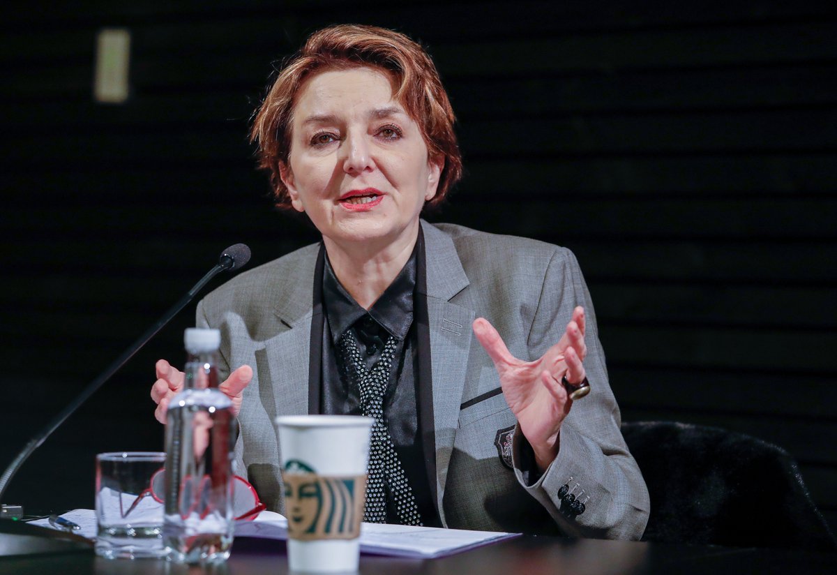 Si no pudiste ir, aquí te compartimos el link de lo que fue nuestra Cátedra junto a la reconocida socióloga Eva Illouz, en la que conversamos sobre las emociones del populismo
⏯️ youtube.com/watch?v=1wk4Wc…