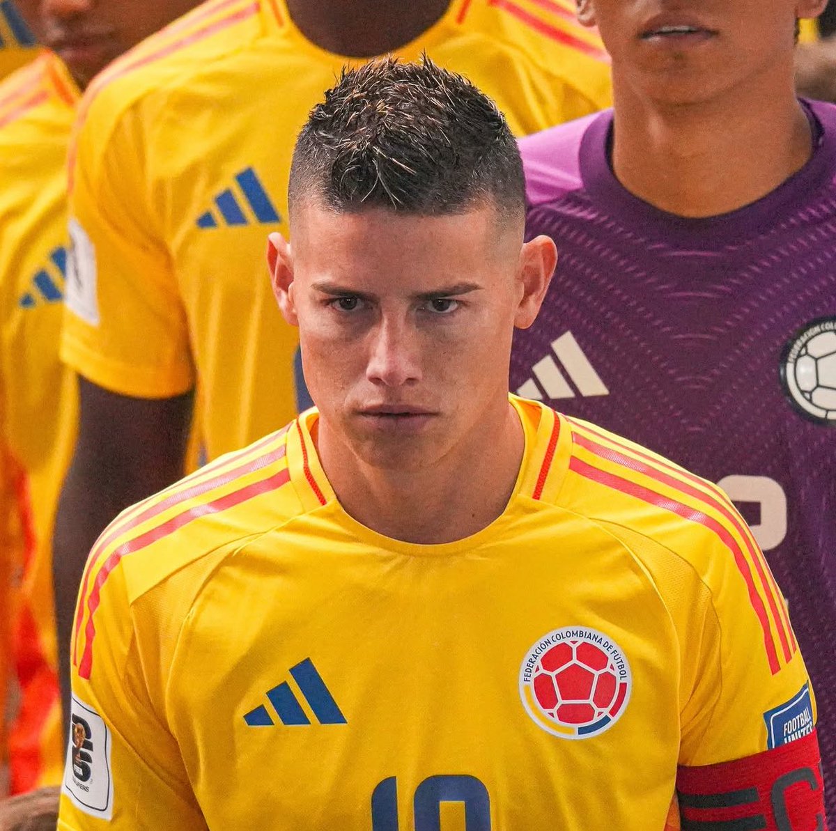 Sr <a href="/jamesdrodriguez/">James Rodríguez</a> es cierto que <a href="/Jamk01131232/">Jose Macea</a> fue a su finca en llanogrande para ofrecerle los servicios S3xu@L3s  de su hermana #MariaJoseMacea una despampanante morena Monteriana que muchos ricos y pobres la desean. Fueron 20 millones que le cobro verdad ? <a href="/MichaelortegaJ/">Michael Ortega</a>