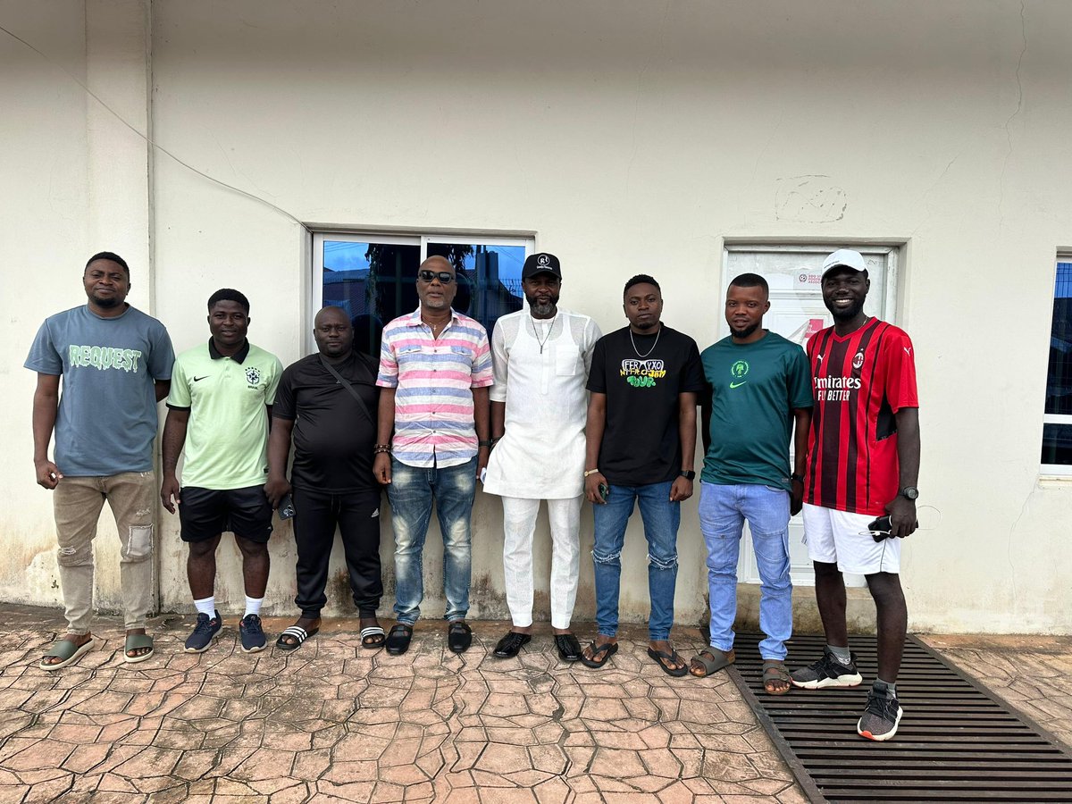 edostate_fa's tweet photo. OFFICIAL PRESS RELEASE
Edo State Football Association

Earlier today, the Edo State Football Association (Edo FA) received a courtesy visit from the Edo Grassroot Football Coaches Association, organizers of the proposed Edo Conference League. https://t.co/x7AY95mFqy