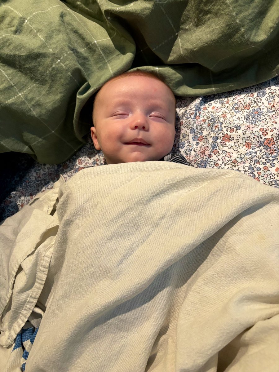 this has become a henry fan account but like…… can you blame me I’m obsessed