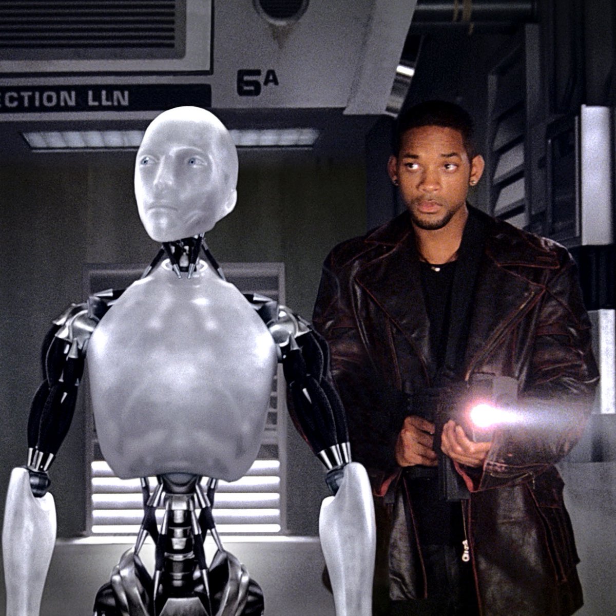 Variety (@variety) on Twitter photo Alan Tudyk says he got dropped from "I, Robot" publicity after his motion capture performance tested higher than Will Smith during test screenings.
“A lot of people did not know I did Sonny the Robot in ‘I, Robot,’ and there is a reason. They were doing test audiences for the Alan Tudyk says he got dropped from "I, Robot" publicity after his motion capture performance tested higher than Will Smith during test screenings.
“A lot of people did not know I did Sonny the Robot in ‘I, Robot,’ and there is a reason. They were doing test audiences for the