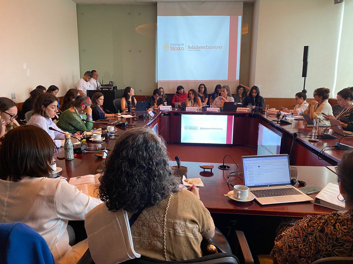 Oxfam México (@oxfammexico) on Twitter photo #EnVivo | Caminos hacia la tributación feminista en América Latina y el Caribe.
Evento paralelo de la XVI Conferencia Regional sobre la Mujer
👉facebook.com/share/v/1BE416…
<a href="/intersectaorg/">Intersecta</a>
<a href="/EcoFeminita/">EcoFeminita</a>
<a href="/FundacionAVINA/">fundacionAVINA</a>
<a href="/icrict/">Icrict</a> #EnVivo | Caminos hacia la tributación feminista en América Latina y el Caribe.
Evento paralelo de la XVI Conferencia Regional sobre la Mujer
👉facebook.com/share/v/1BE416…
<a href="/intersectaorg/">Intersecta</a>
<a href="/EcoFeminita/">EcoFeminita</a>
<a href="/FundacionAVINA/">fundacionAVINA</a>
<a href="/icrict/">Icrict</a>