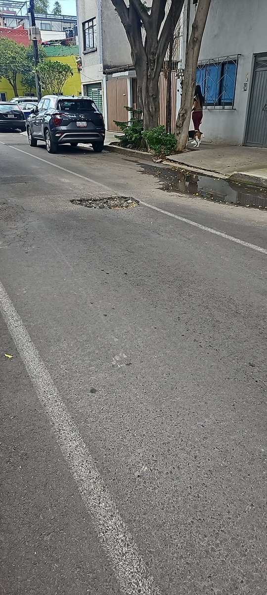zomkui's tweet photo. @BJAlcaldia se solicita reparación de bache calle Monrovia 205, portales, C.p.03300. @AccionesBJ https://t.co/X81BqJfi0b