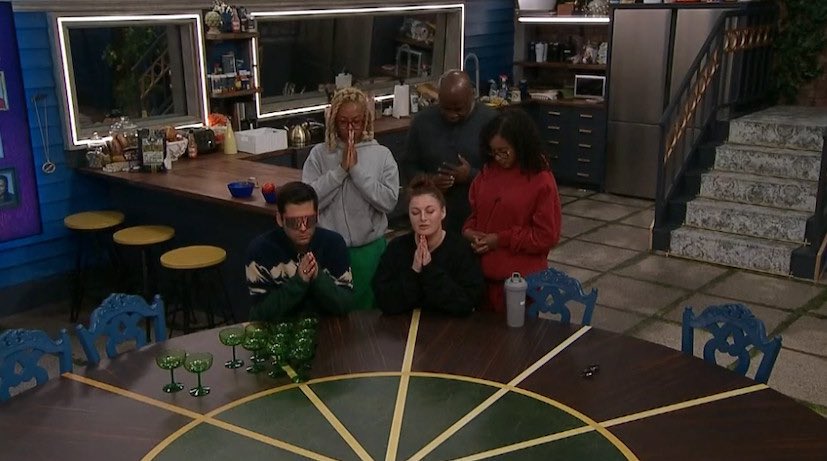 krislee__242's tweet photo. Keanu will win BlockBuster. Zach or Vince WILL go home. In Jesus name, Amen. #bb27 https://t.co/flWXARBMU1