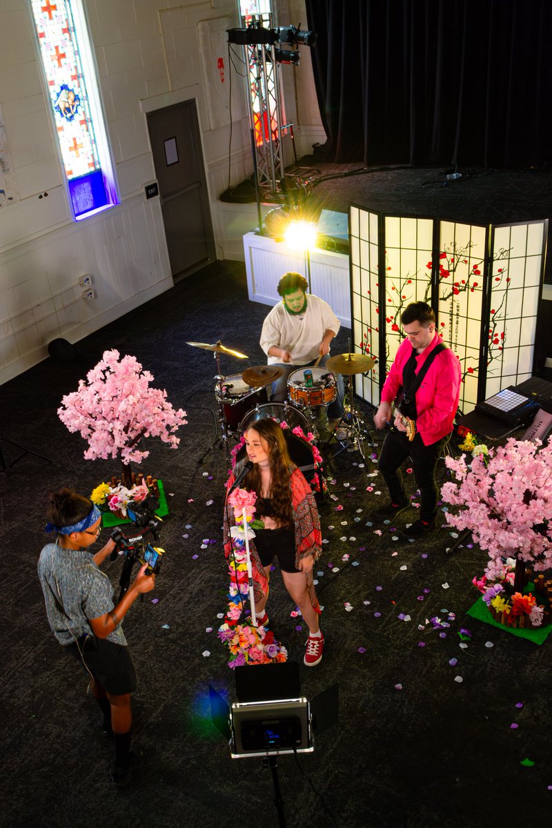 blossomsessions's tweet photo. 🌸Episode #017 of The Blossom Sessions with Fine Life is set to premiere this Wednesday, 8/13/25, at 12 PM EST on our YouTube channel - performing "The Void" reimagined.

📸: Kelly Ta &amp; Blossom Media 🌸 

#blossomsessions #livemusic #finelife #electronic #altrock #behindthescenes https://t.co/JbfmyLVQG7