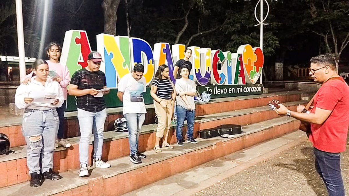 SCORE Site Check-In: Colombia 📍

We are proud to partner with local missionaries &amp; churches who share God’s love in Colombia. We rejoice with them for the baptism of several new believers, &amp; join them in prayer as the discipleship process continues! 

scoreintl.org/mission-locati…