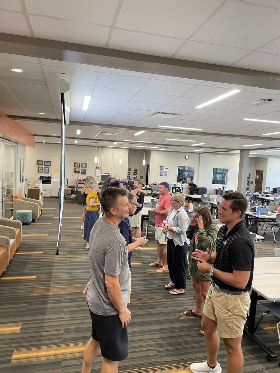 AndersonRaptors's tweet photo. Had an EXCELLENT work session with our Building Leadership Team this afternoon! Going to be a great year! #AHSisFAMILY https://t.co/0zJK9OgQBz