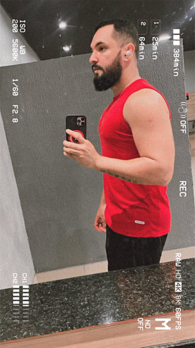 cagehhhh's tweet photo. On na semana 💪🏻 https://t.co/ENWGuuufb1