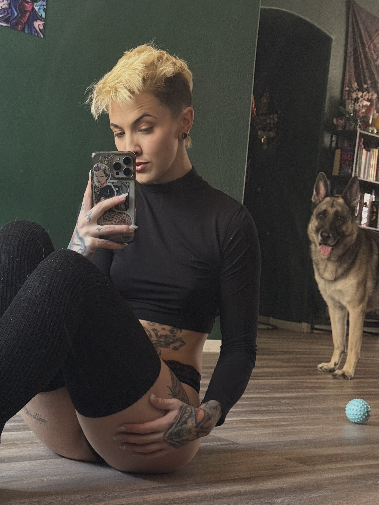 my dog and I >> https://t.co/CWcn7n1Jau