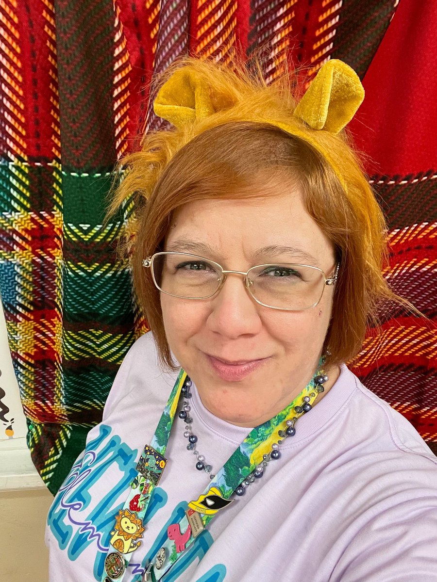 ArtofWendiC's tweet image. Back to school night!!  Ready or not!!  #newdeallions #elementaryart