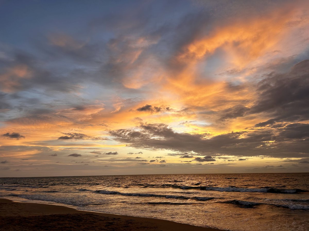 Took some Golden hour  shots at my usual spot Coco Cabana Brufut