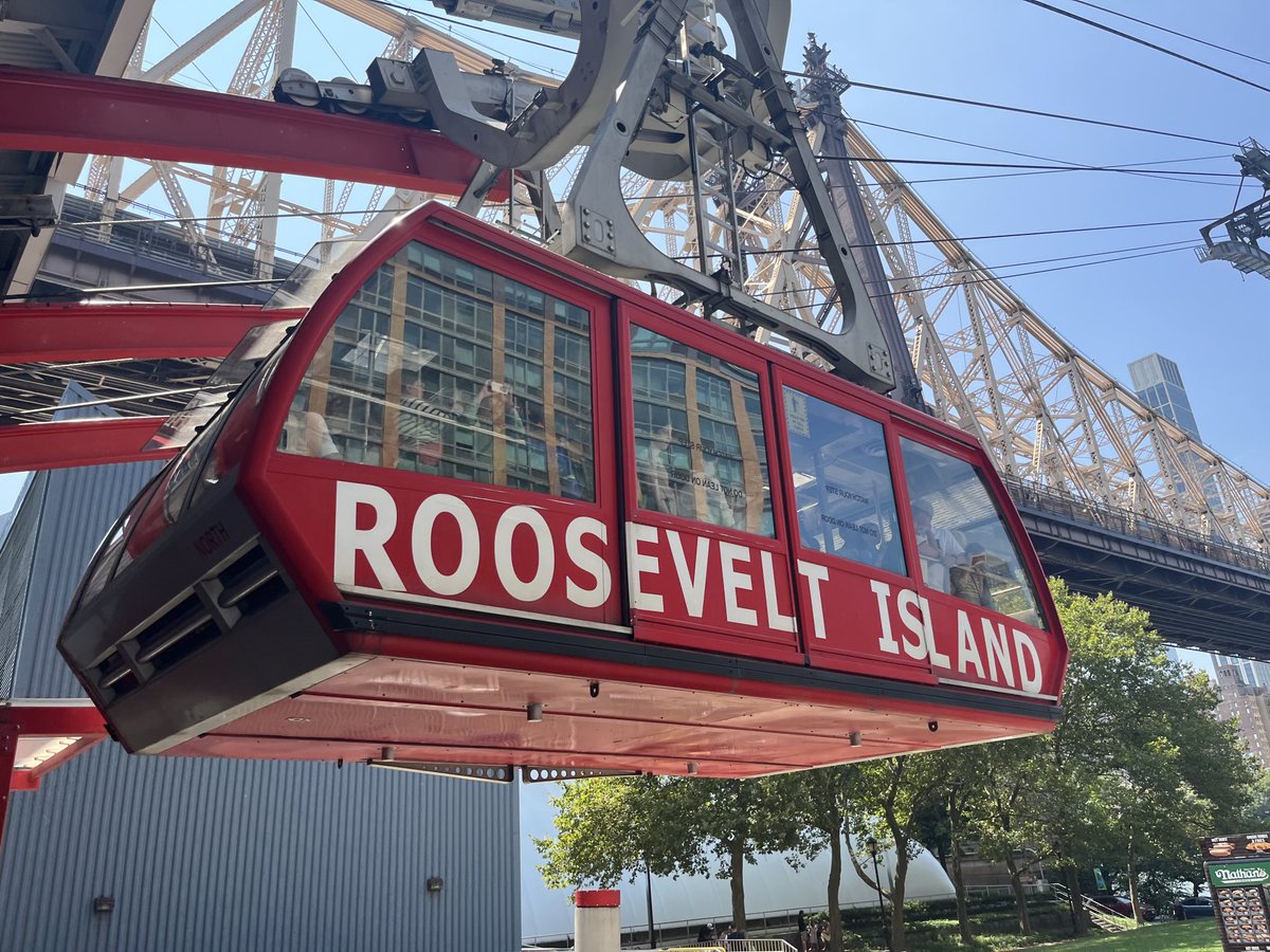 David Abbey (@davidabbey) on Twitter photo #rooseveltislandtram <a href="/RIOCny/">Roosevelt Island Operating Corporation</a> Manhattan Island bound. #NYC #newyork #rooseveltislandtram <a href="/RIOCny/">Roosevelt Island Operating Corporation</a> Manhattan Island bound. #NYC #newyork