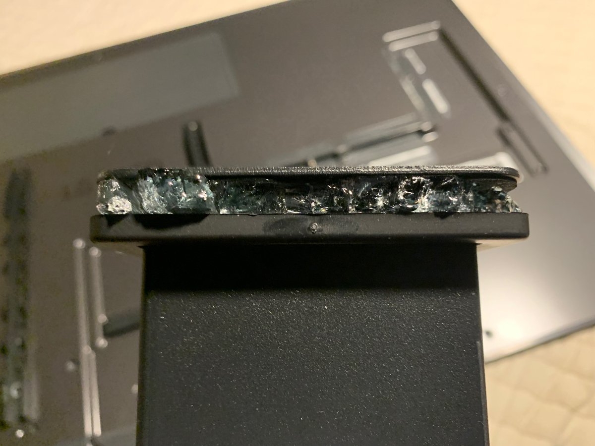 MikeLucksports's tweet photo. @TwoMenAndATruck Worst mistake of my life, hiring this careless, uncaring company. They ruined $2500 TV plus rower, TV stand. Total value $2750. They offered $70 compensation. Movers don't care, nor do managers like Dustin Garcia. I trust we all get what we deserve in the end. https://t.co/gSTg8oyryT