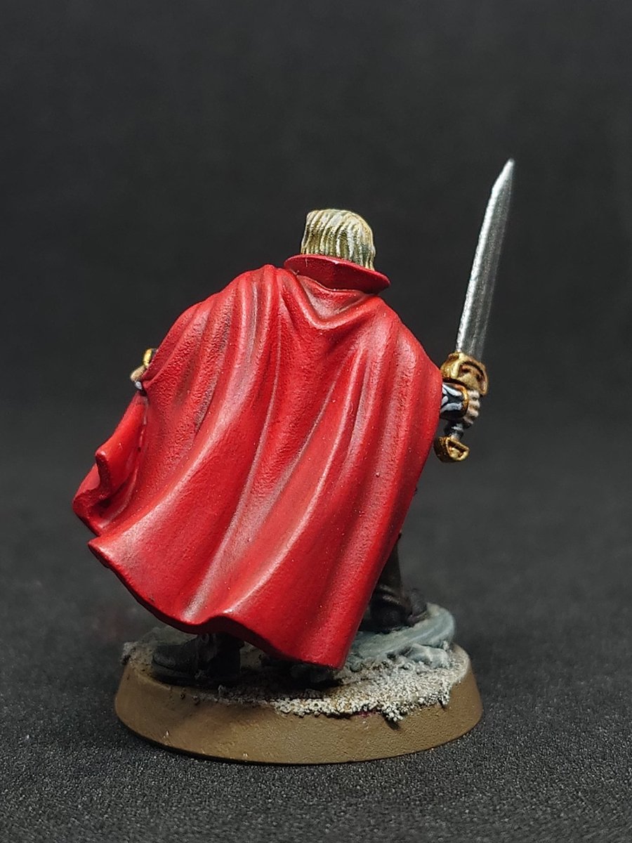 ローハンの戦い延長戦！

Lord Thorne™ of the Wold™

ストーリーの中では重要な役どころながら、本人は…なウォルドの領主ソーン卿

活躍はもう一つでしたがミニチュアはすごくカッコいい！赤いマントのバールレッドのおかげかヒーロー感が漂っています

#ウォーハンマー #warhammer #LOTR