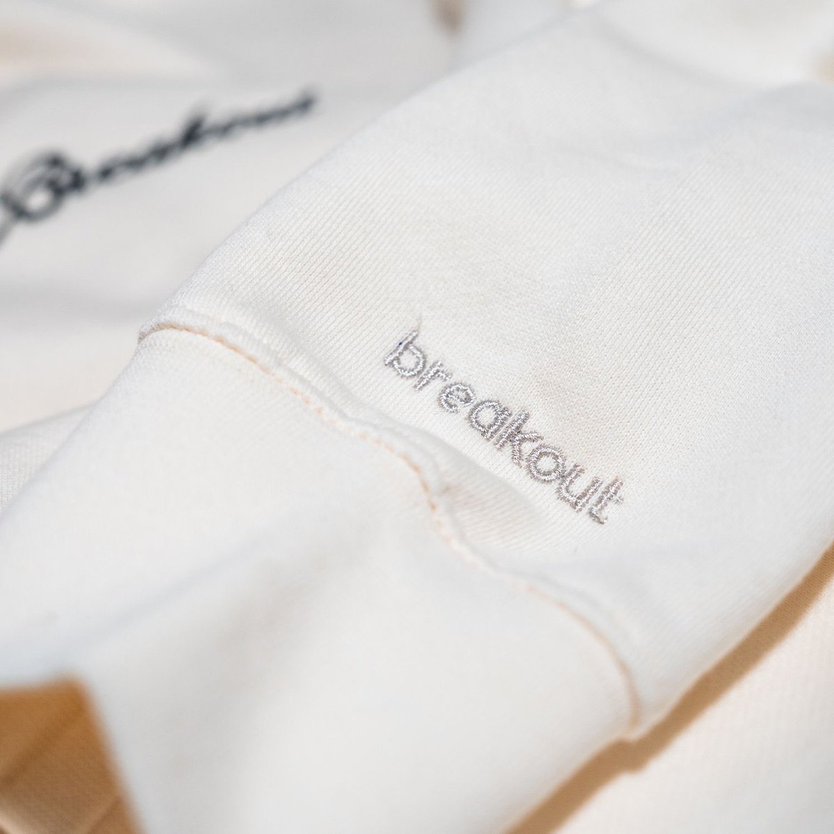 breakoutprop's tweet photo. The Breakout store is live.

🛒 https://t.co/8pVn5w0t5r https://t.co/ic9H14Mm6i