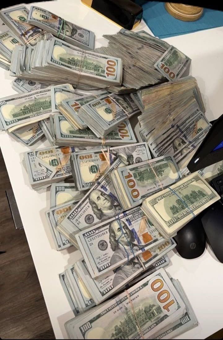 manifestpower4X's tweet photo. MONEY IS COMING. NEW HOME IS COMING. NEW CAR IS COMING. PROSPERITY IS COMING. IF YOU SAVE THIS POST!

AFFIRM "YES"🤑✨ https://t.co/jRpt79ixvC