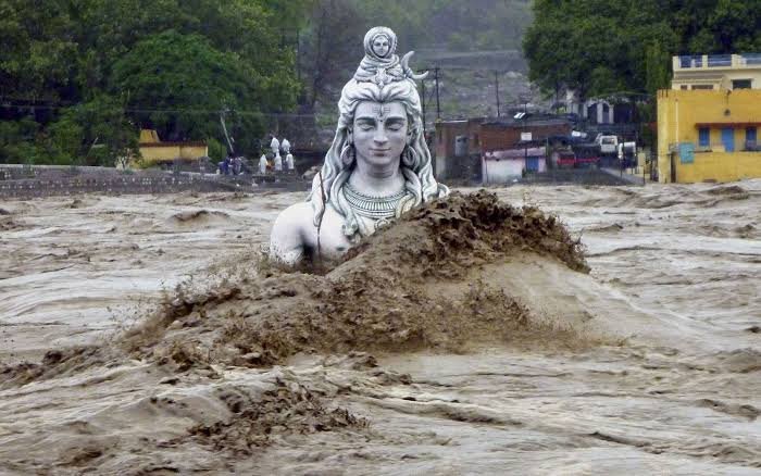 shauryasarin's tweet photo. People forgot what happened last time .. when dogs faced cruelty... Mahadev's Destroyed everything there .. sambhal jao waqt rekhte gupta ji and court walo .. bhagwan se daro ..... #savedelhincrdogs2025 #savedelhidogs #HarHarMahadev https://t.co/bgsQT96Jjc