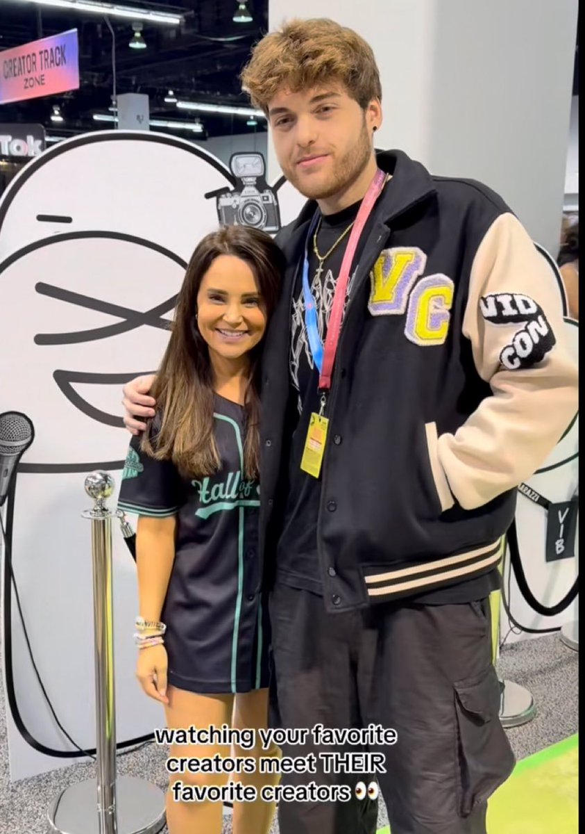 sagescarpet's tweet photo. dream and rosanna dawwwwwuuhhhhhh 😭😭😭 https://t.co/l93OrnL7EC