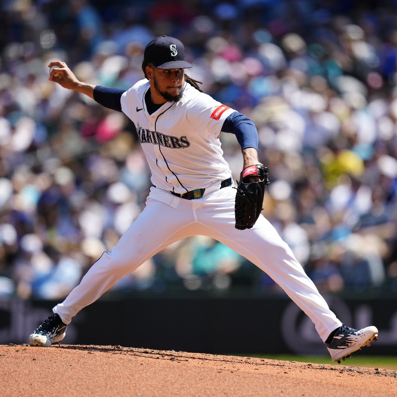 MarinersPR's tweet photo. Mariners All-Time ERA leaders (min. 500 IP):

1️⃣ LUIS CASTILLO (3.38)
T2️⃣ Randy Johnson (3.42)
Félix Hernández (3.42)
Hisashi Iwakuma (3.42)
James Paxton (3.42)
6️⃣ GEORGE KIRBY (3.51)
7️⃣ LOGAN GILBERT (3.58)
