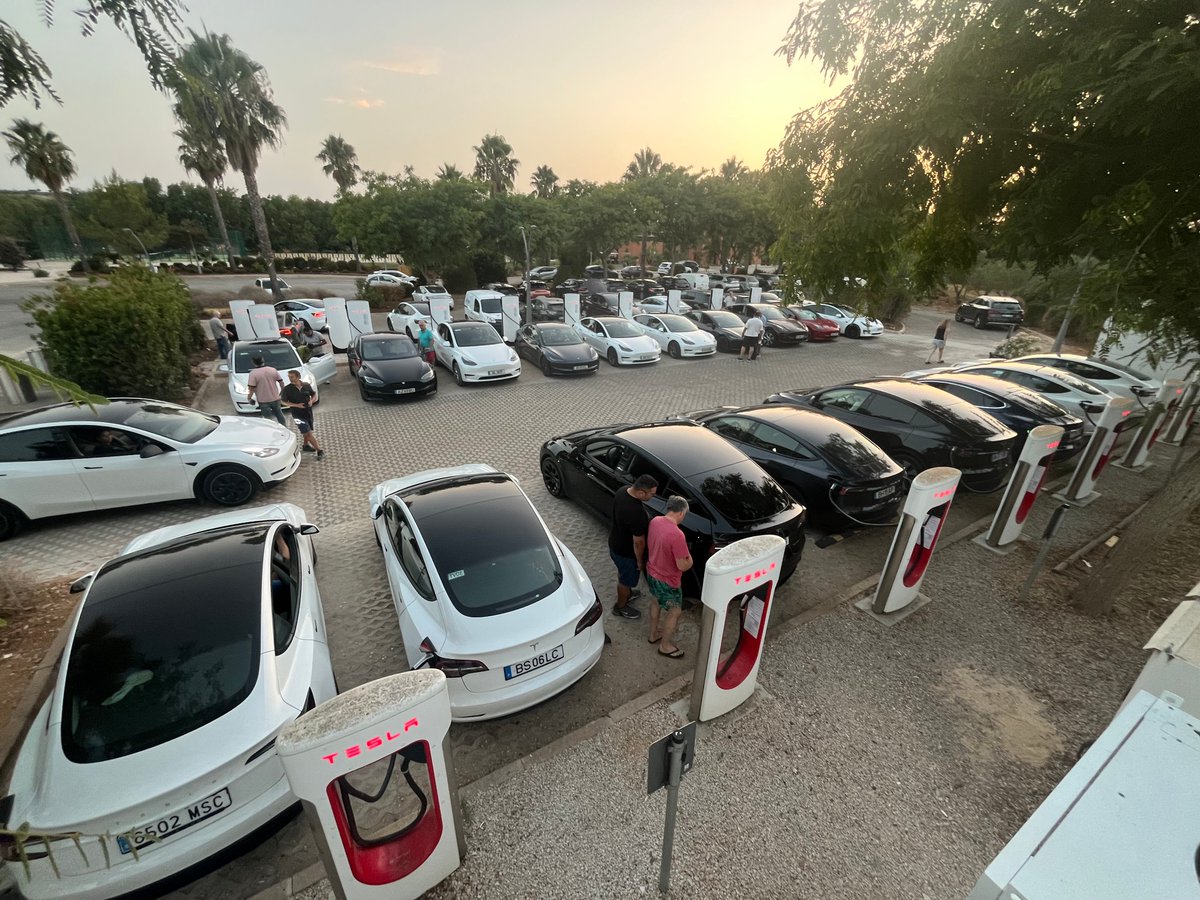 Tesla Charging (@teslacharging) on Twitter photo <a href="/chargeguide/">ChargeGuide🇨🇭</a> Instant relief! 🦾 <a href="/chargeguide/">ChargeGuide🇨🇭</a> Instant relief! 🦾