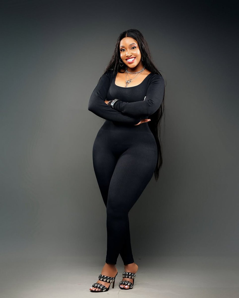 Paka enkya kumakya 😅 Musule bulunji 😴