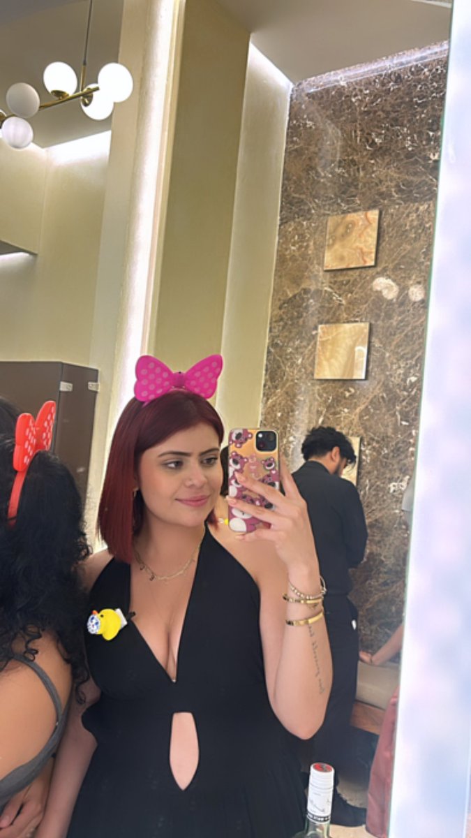 AnaItzelTapiaC2's tweet photo. 🎀💗 https://t.co/cqUiKopJOO